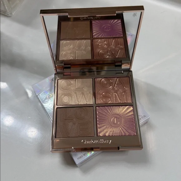 CHARLOTTE TILBURY Glowgasm Face Palette Lightgasm Light/MedRadiant Highlighter - Picture 7 of 7